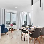 Pulaskiego By Renters *